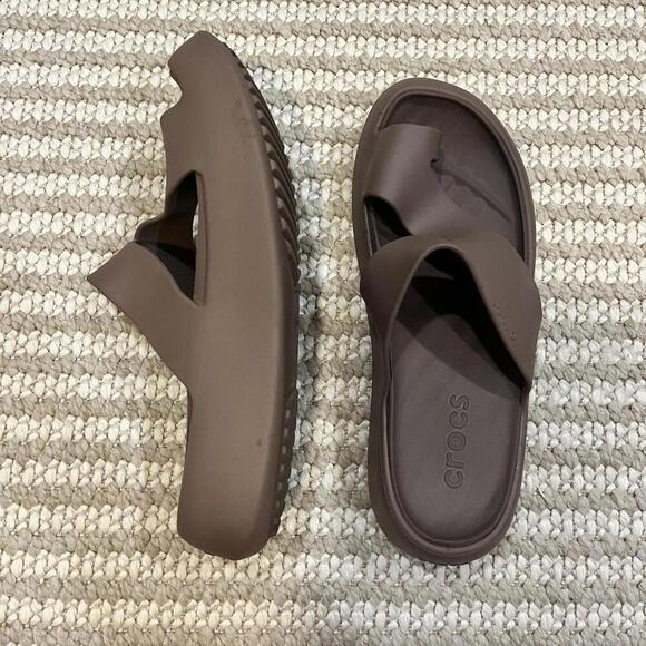 CROCS Getaway Platform Toe Loop - Picture 1 of 4